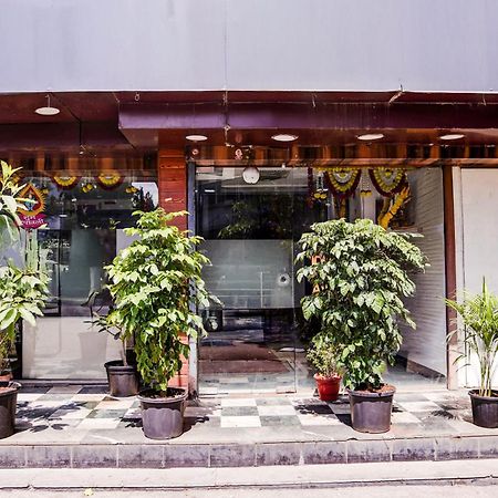 Super Collection O Sector 5 Sanpada Formerly Opal Comforts Turambhe Exterior foto